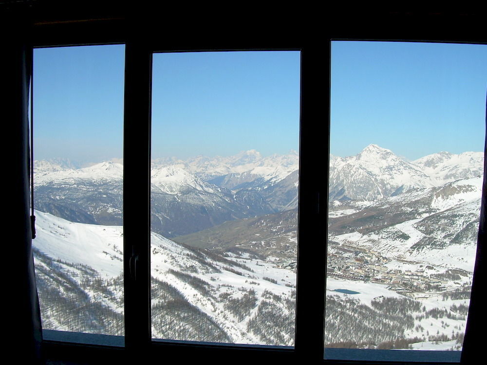 Tana Della Volpe Hotel Colle Colle Sestriere Kültér fotó